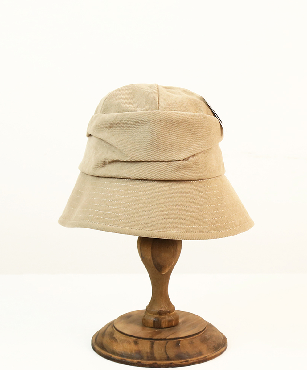 YINHWA  簡約率性實搭款皺褶帽