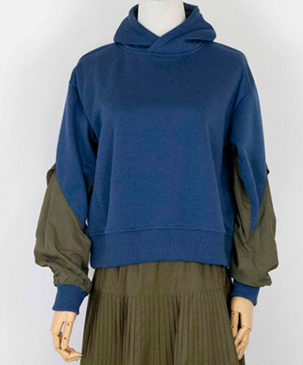KARO  休閒運動風異素材拼接連帽上衣